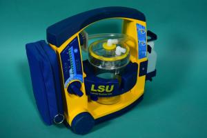 LAERDAL LSU 4000: Portable suction pump with self-test function, with AKKU and integrated